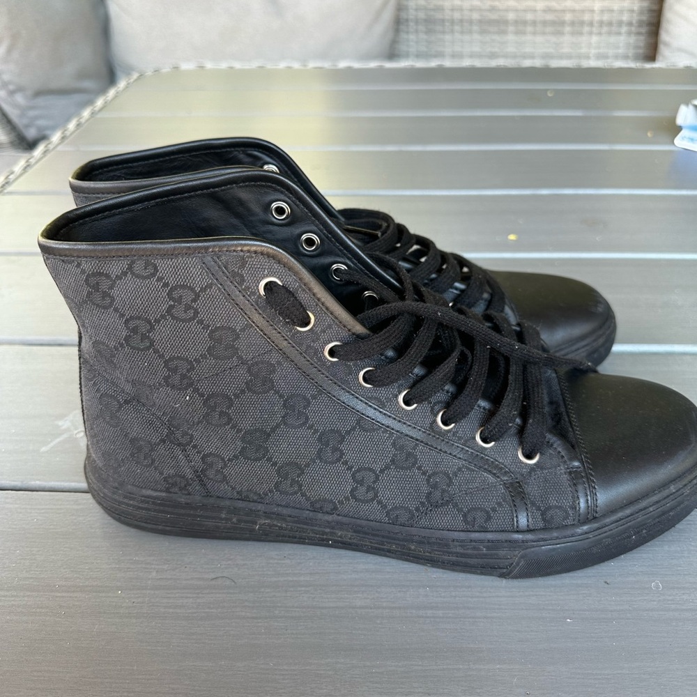 Gucci men high top black logo sneakers size 10.5 - 11 US - Picture 3 of 3